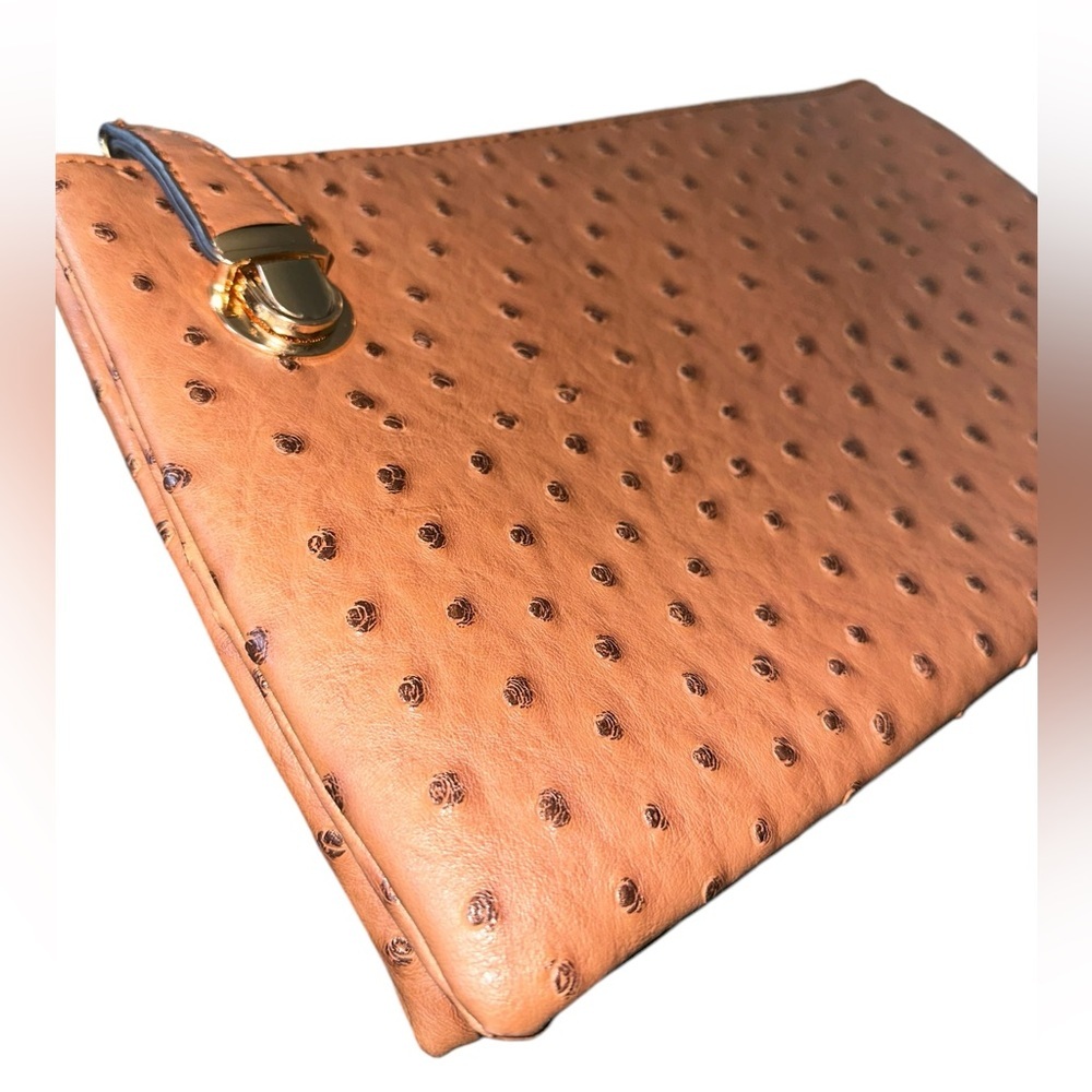 EUC textured Clutch